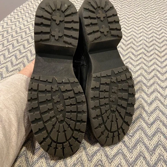 Madden Girl Carra Black Platform Combat Boots Sz 6.5 - Picture 7 of 7